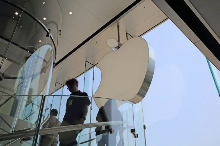 Does Apple Have A New Business Model? New Trader U