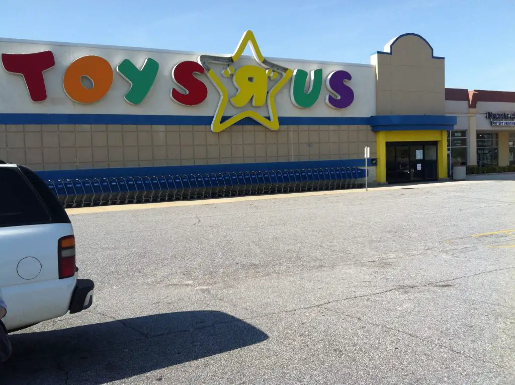 Did Wall Street Destroy Toys &#8220;R&#8221; Us?