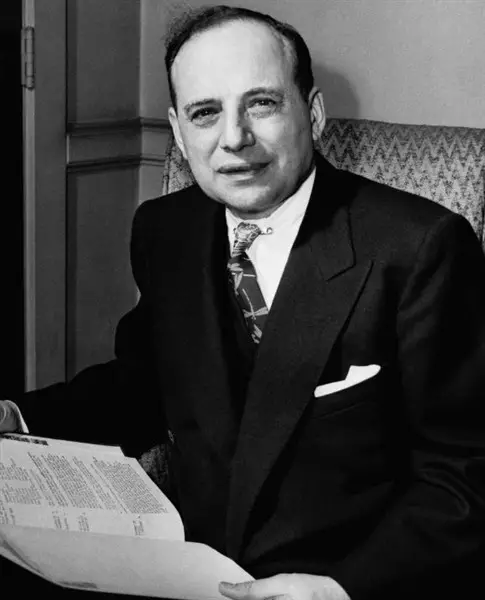 Benjamin Graham: Intelligent Investor Summary