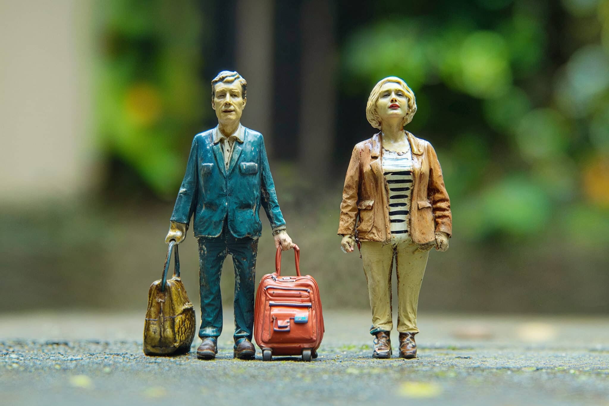 5 Reasons the Middle Class Stays Broke While the Upper Class Thrives ...