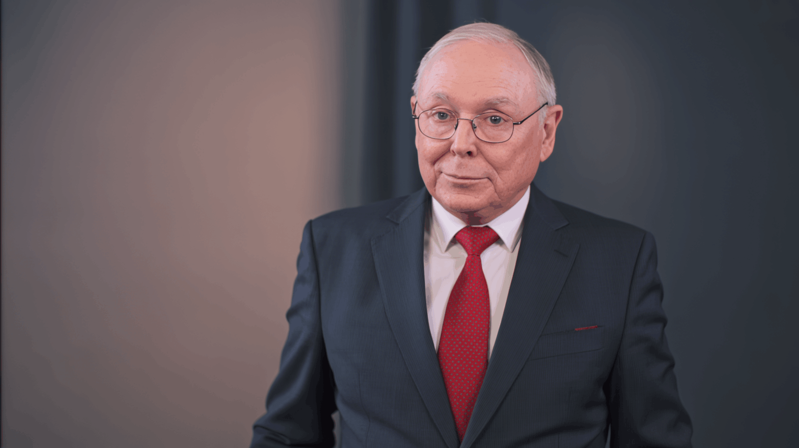 Charlie Munger Advice: People Who Understand Wealth Building Never Buy These 4 Things 2 Charlie Munger Advice: People Who Understand Wealth Building Never Buy These 4 Things