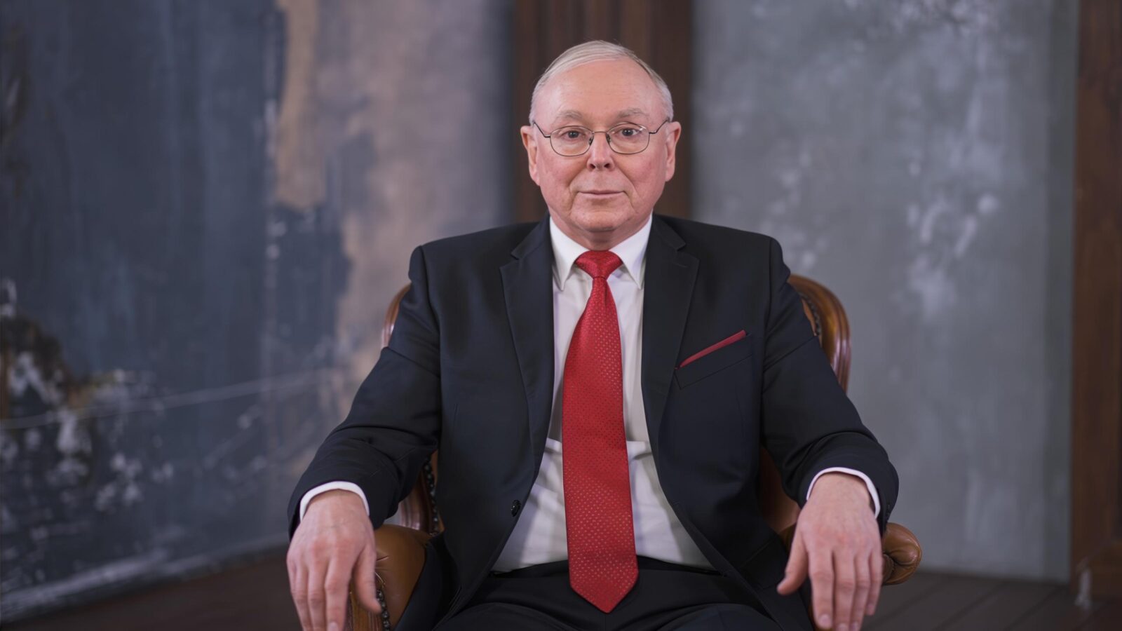 People With Low Emotional Intelligence Display These 7 Behaviors According to Charlie Munger 2 People With Low Emotional Intelligence Display These 7 Behaviors According to Charlie Munger