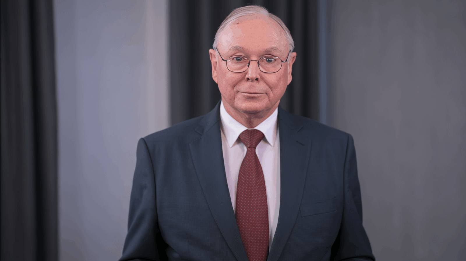Charlie Munger's 5 Golden Stoic Rules for Self-Discipline 2 Charlie Munger’s 5 Golden Stoic Rules for Self-Discipline