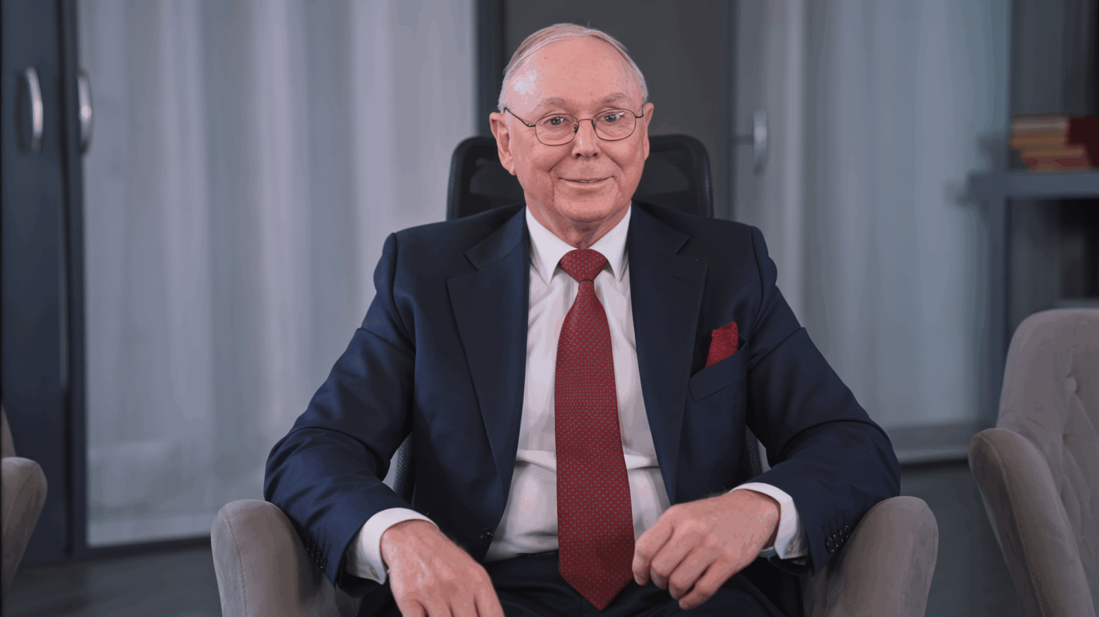 People Who Build Wealth Say ‘No’ To These 5 Things, According to Charlie Munger 2 People Who Build Wealth Say ‘No’ To These 5 Things, According to Charlie Munger