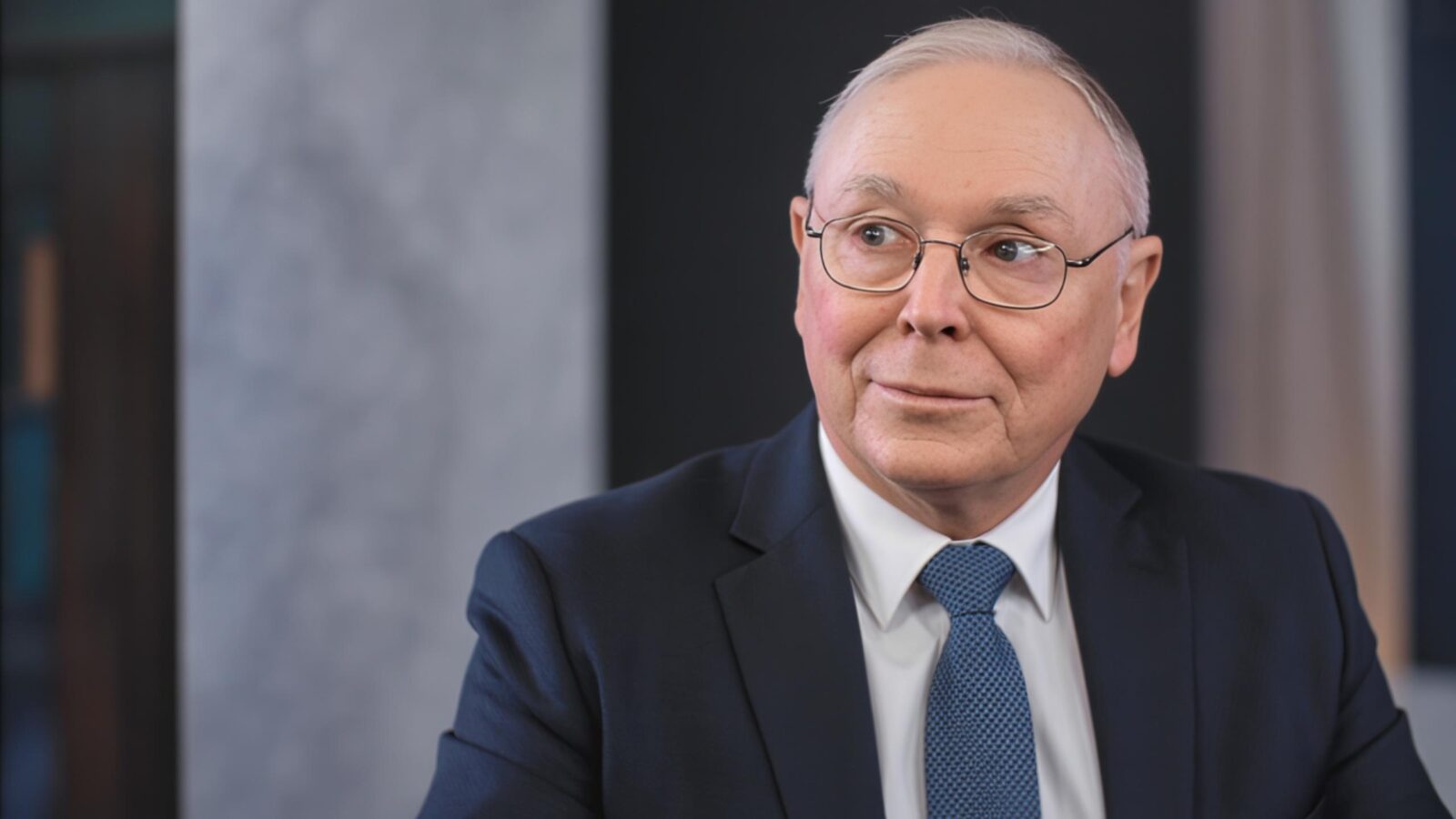 If You Have These 5 Traits, You’re A Rare Person With True Integrity, According to Charlie Munger 2 If You Have These 5 Traits, You’re A Rare Person With True Integrity, According to Charlie Munger