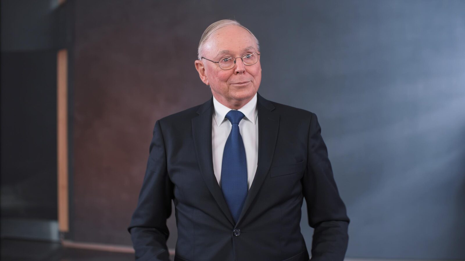 The Psychology of Human Misjudgment: Charlie Munger’s 10 Biases That Explain Why Smart People Do Stupid Things