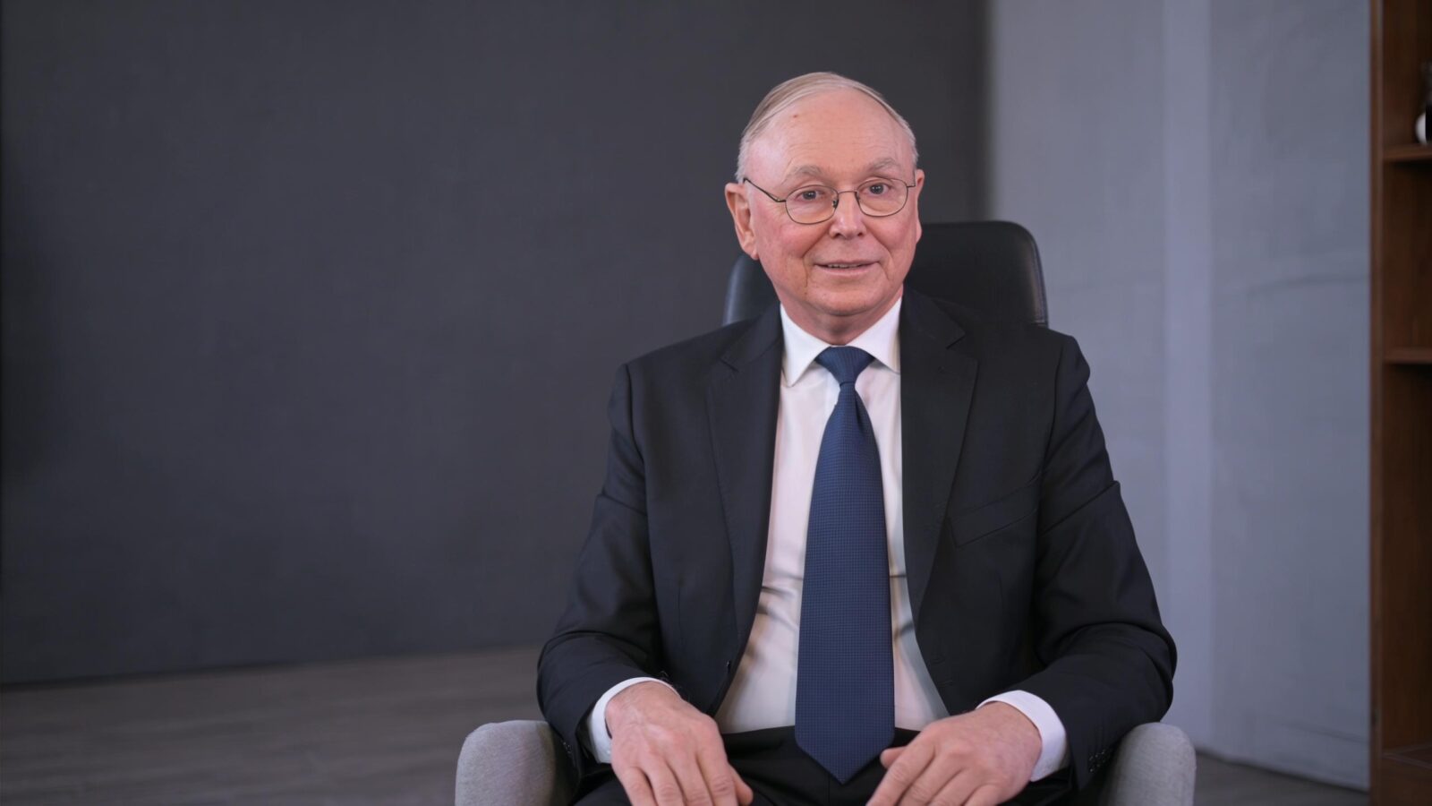 Five Habits of Emotionally Intelligent People, According to Charlie Munger