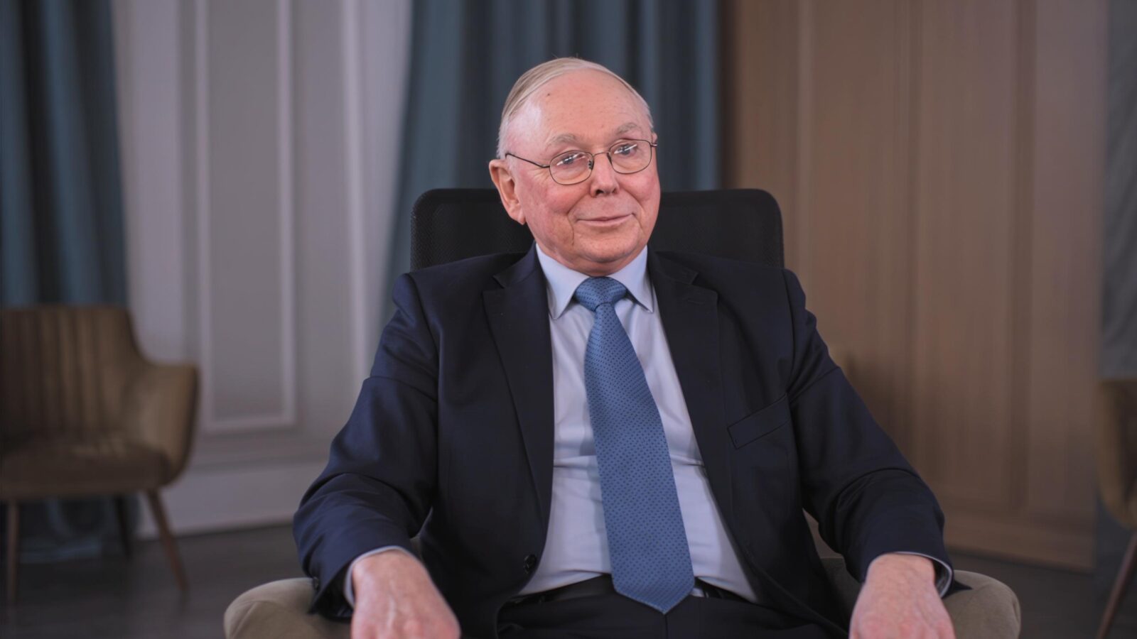 Charlie Munger Thought Faster and Sharper Than Almost Anyone: The 7 Mental Models Behind It