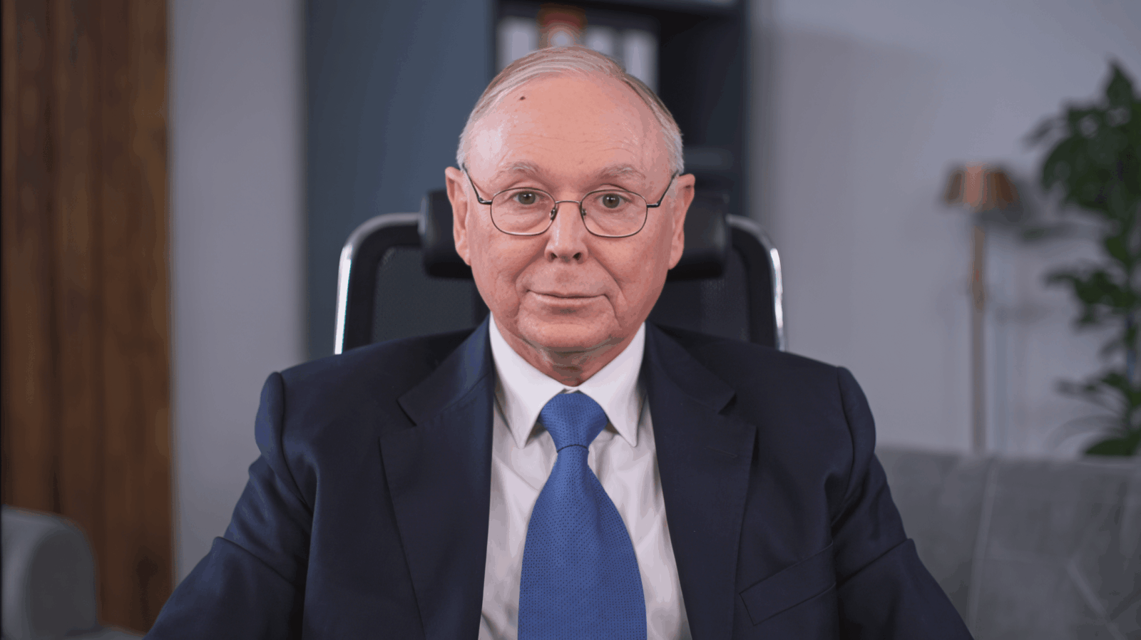 5 Sacrifices People Make To Become Successful, According to Charlie Munger 2 5 Sacrifices People Make To Become Successful, According to Charlie Munger