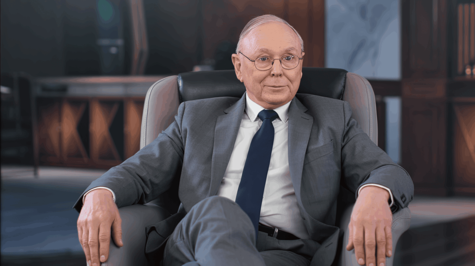 Charlie Munger: 5 Psychological Traps That Quietly Ruin Smart Middle-Class Investors