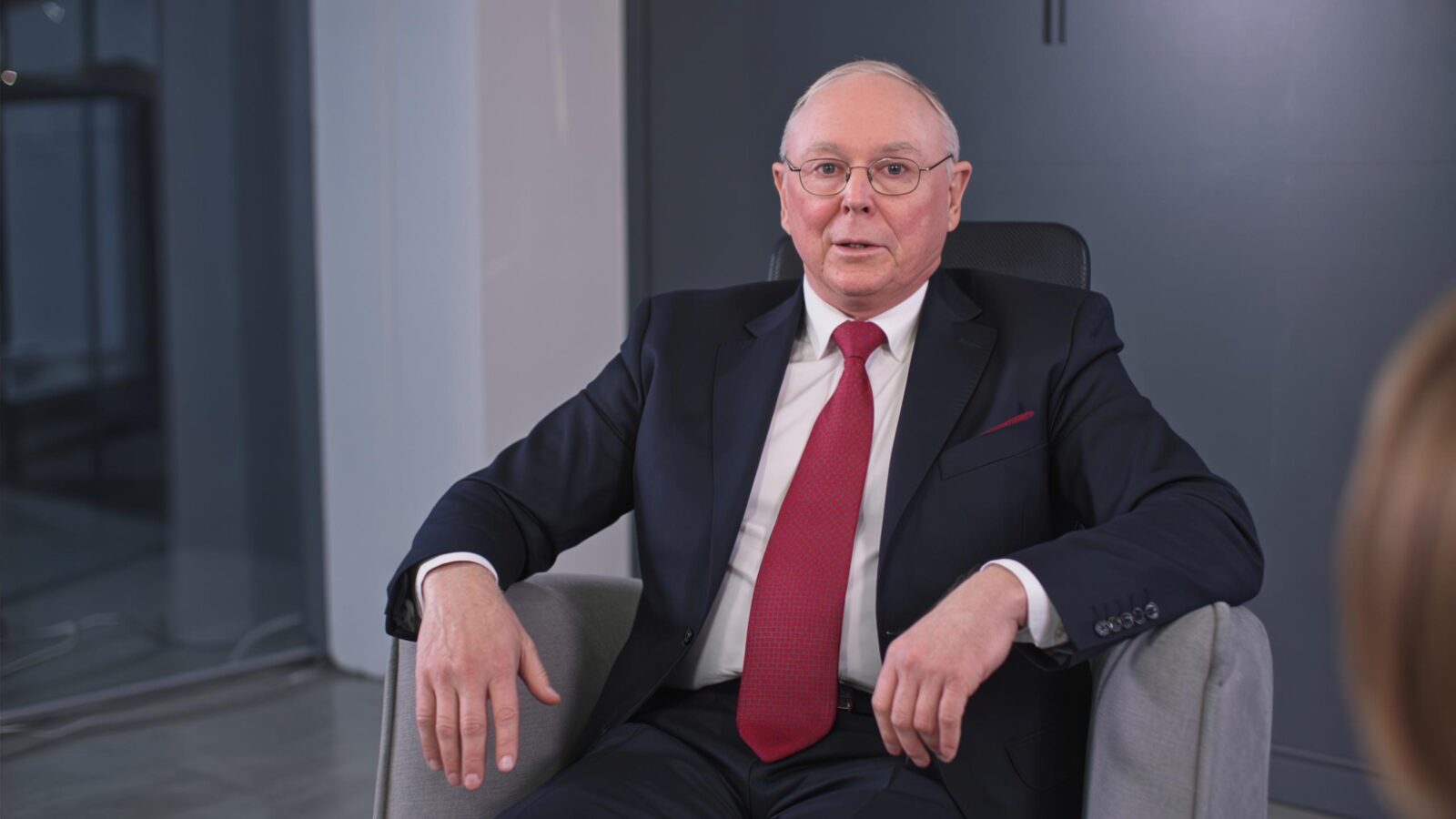 5 Things People Can Buy To Be Wealthier, According To Charlie Munger 2 5 Things People Can Buy To Be Wealthier, According To Charlie Munger