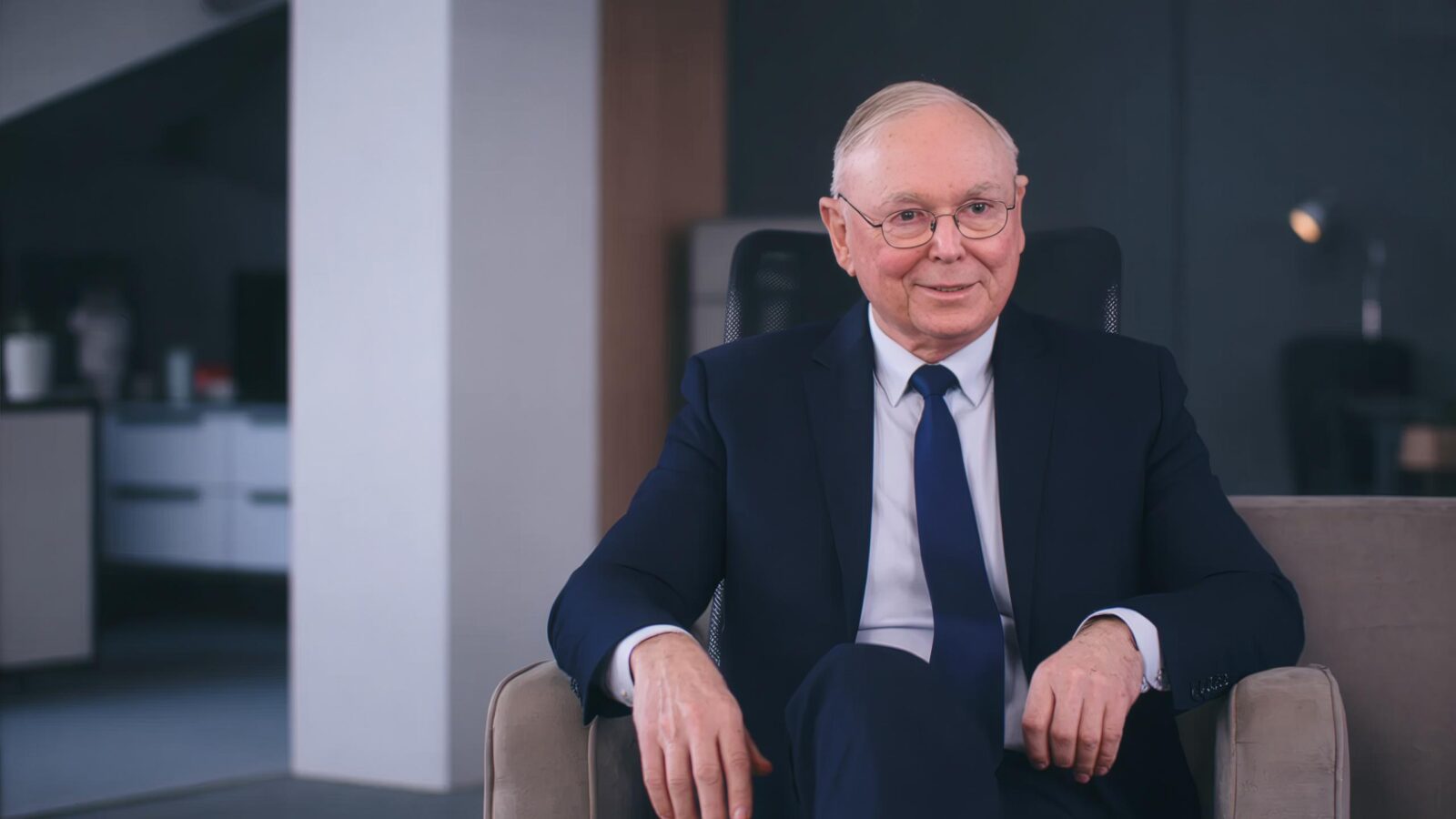 No Excuses: The Charlie Munger Way of Stoic Self-Discipline (Self-Improvement, Motivation) 2 No Excuses: The Charlie Munger Way of Stoic Self-Discipline (Self-Improvement, Motivation)
