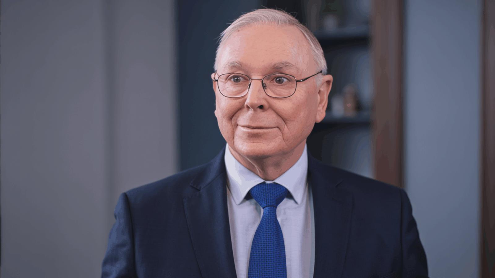 5 Habits to Give Up if You Want to Be Successful, According to Charlie Munger