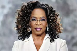 Current Oprah Winfrey Net Worth: Is She A Billionaire? - New Trader U