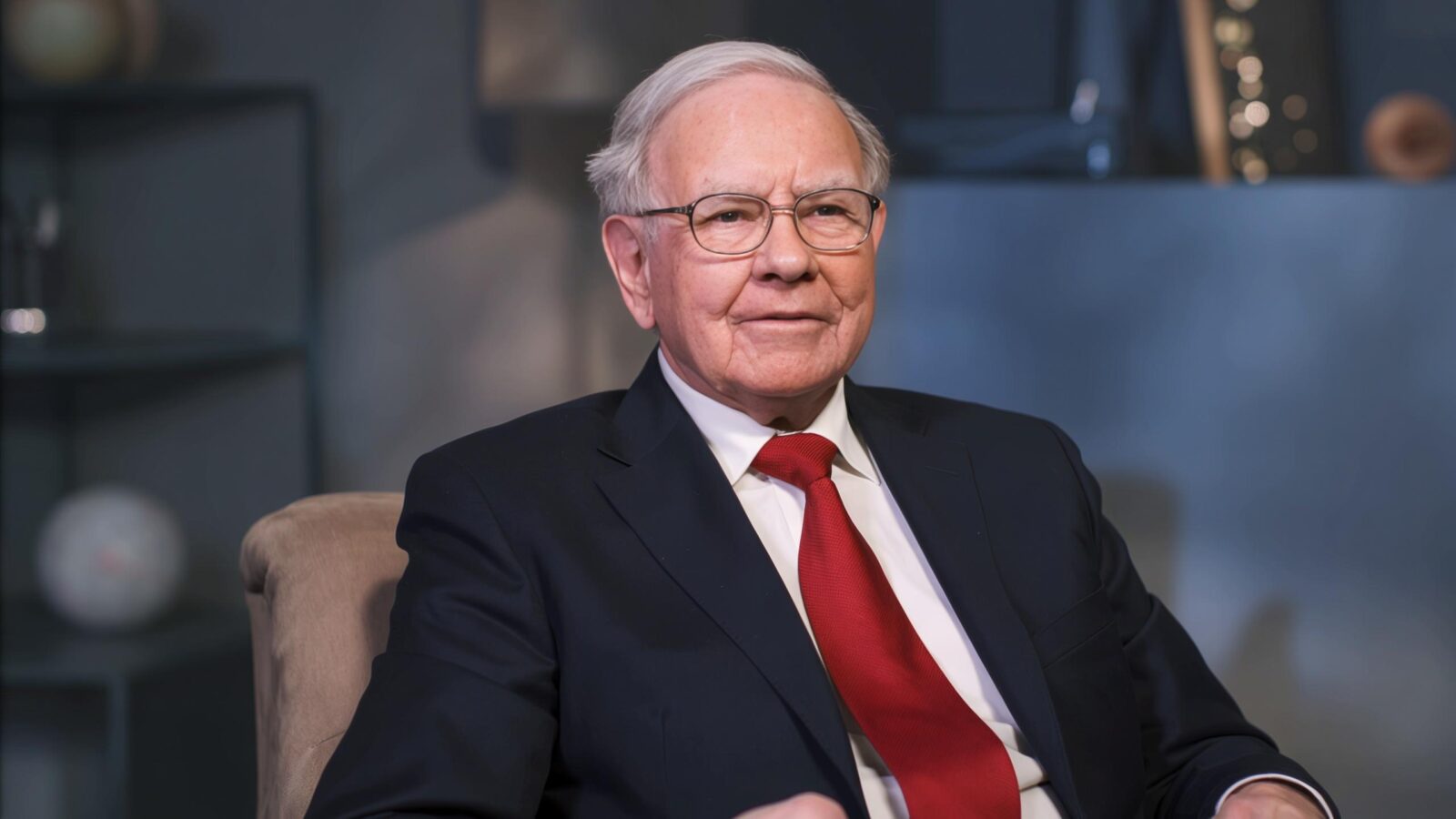 6 Psychology Tricks to Build Self-Discipline, According to Warren Buffett