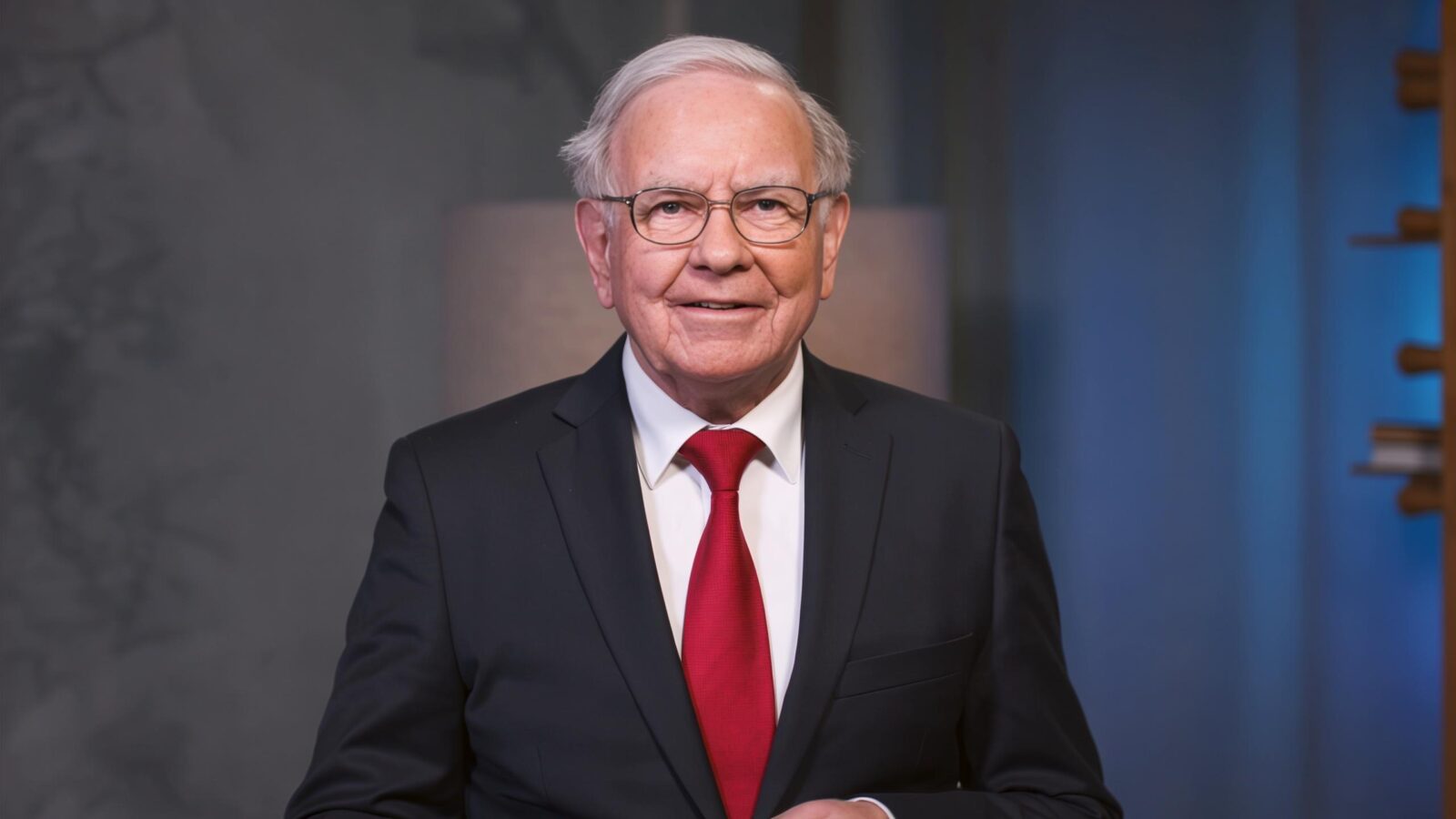 The Essential Warren Buffett Reading List: 10 Books About His Principles Recommended the Most 2 The Essential Warren Buffett Reading List: 10 Books About His Principles Recommended the Most