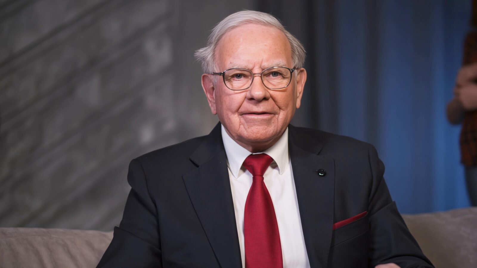 10 Things the Middle Class Wastes Money On That Warren Buffett Never Would