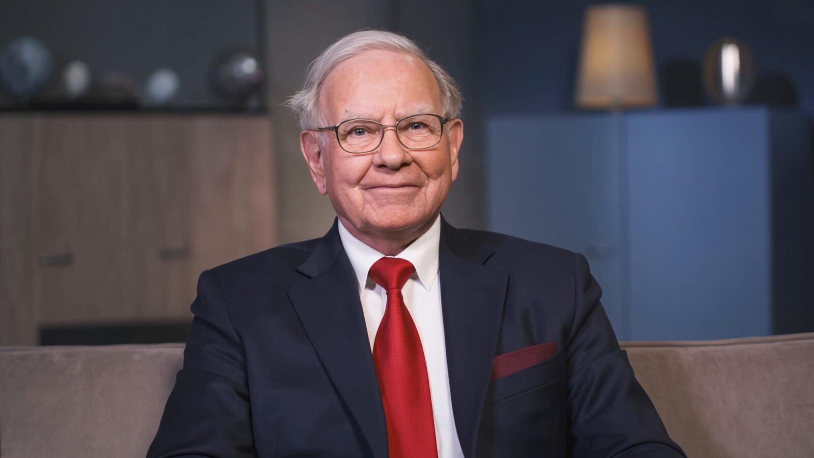 6 Signs You&rsquo;re a High-Value Person, According to Warren Buffett