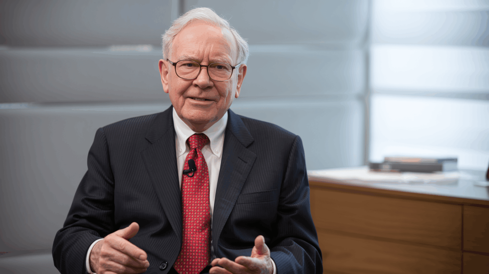 Genuine Signs of Intelligence You Can’t Fake According to Warren Buffett 2 Genuine Signs of Intelligence You Can’t Fake According to Warren Buffett