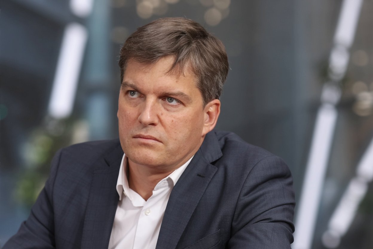 Michael Burry's 12 Failed Bets on Market Crashes Over the Past 8 Years 2 Michael Burry’s 12 Failed Bets on Market Crashes Over the Past 8 Years